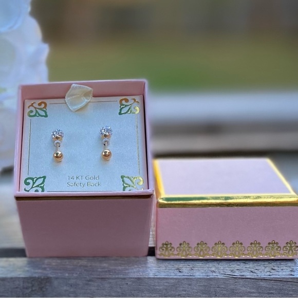 NWT NIB CHILDREN’S CRYSTAL FIREBALL AND GOLD BALL REVERSIBLE STUD EARRINGS - Picture 5 of 9
